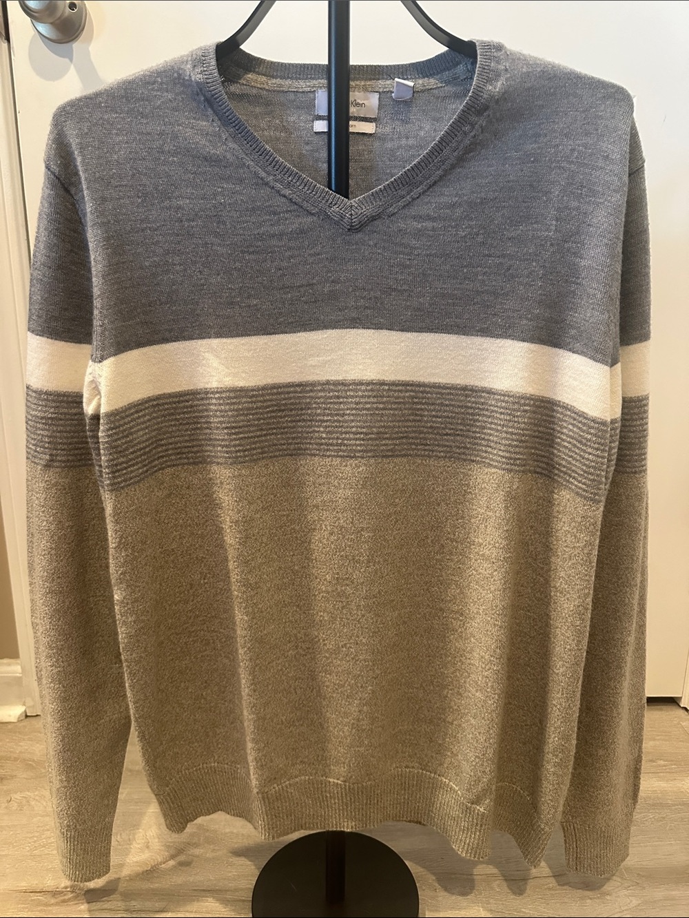 Calvin Klein Men V-Neck Sweater in Gray, Cream and Tan